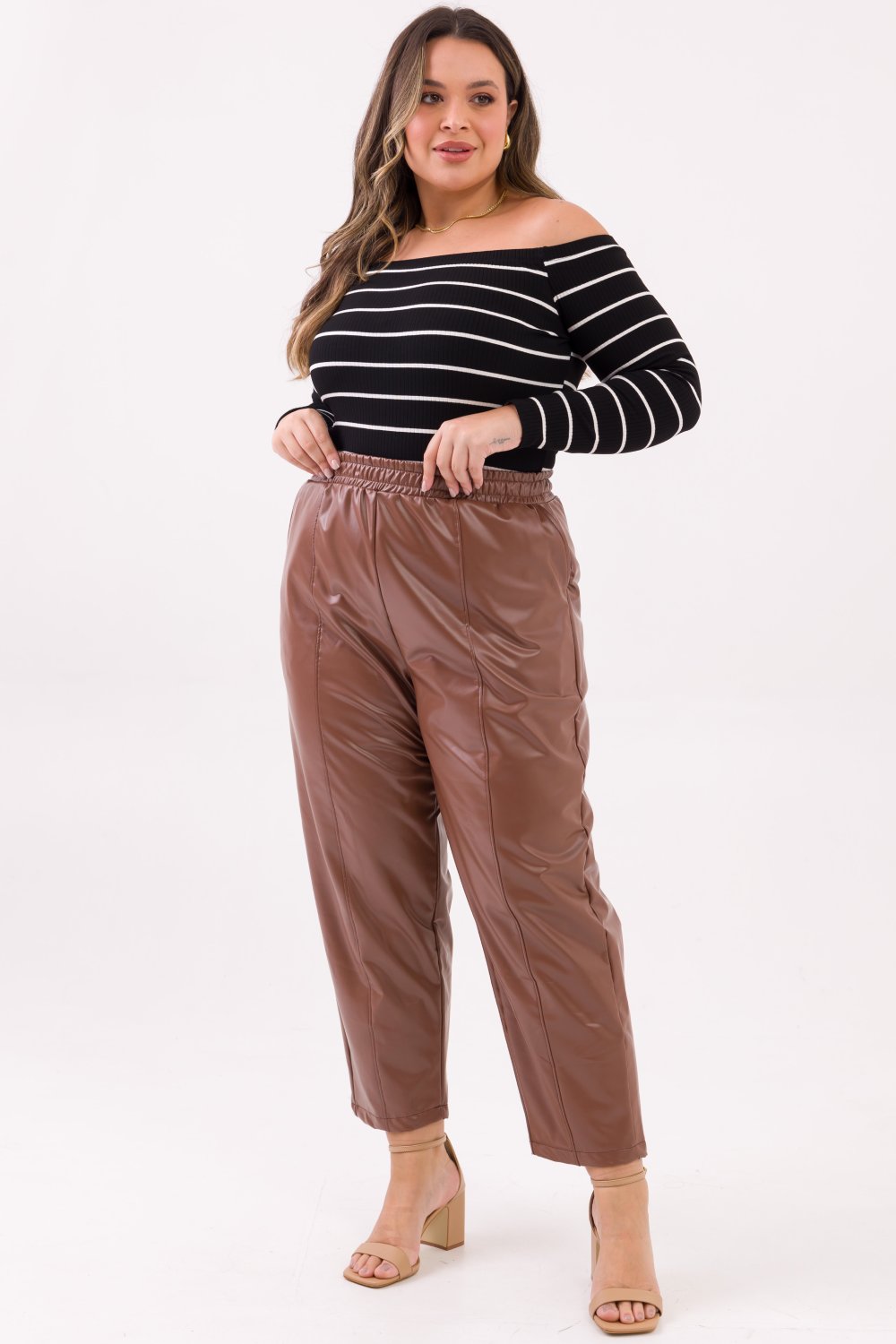 Calça Plus Size Rebeca PU Marrom Cess