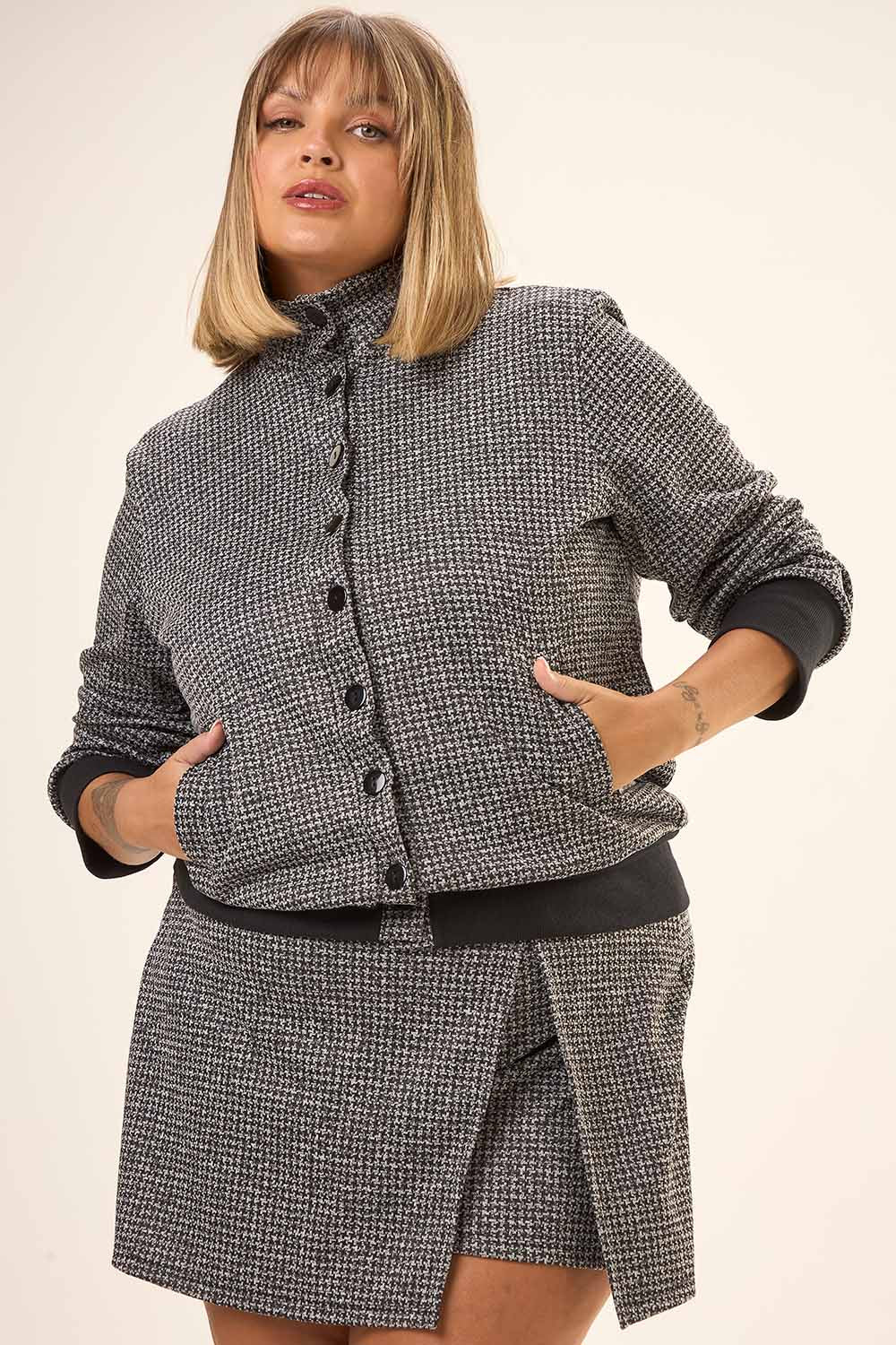 Jaqueta Bomber Plus Size Jacquard Pied de Poule Firenze Preto Cess