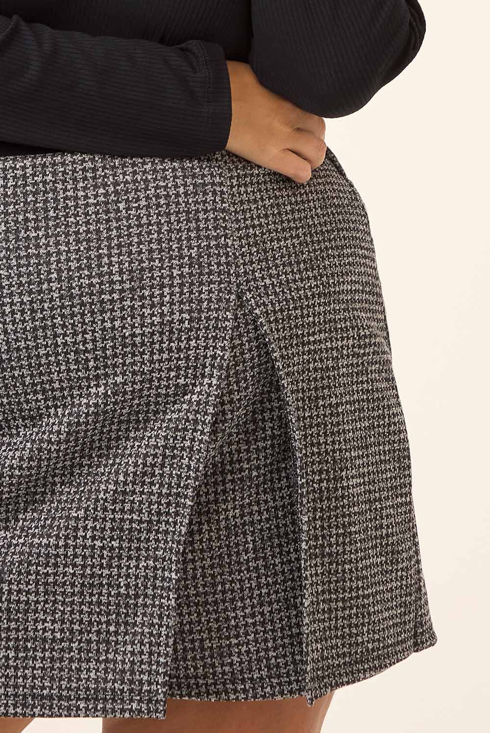 Shorts Saia Curta Plus Size Jacquard Pied de Poule Firenze Preto Cess