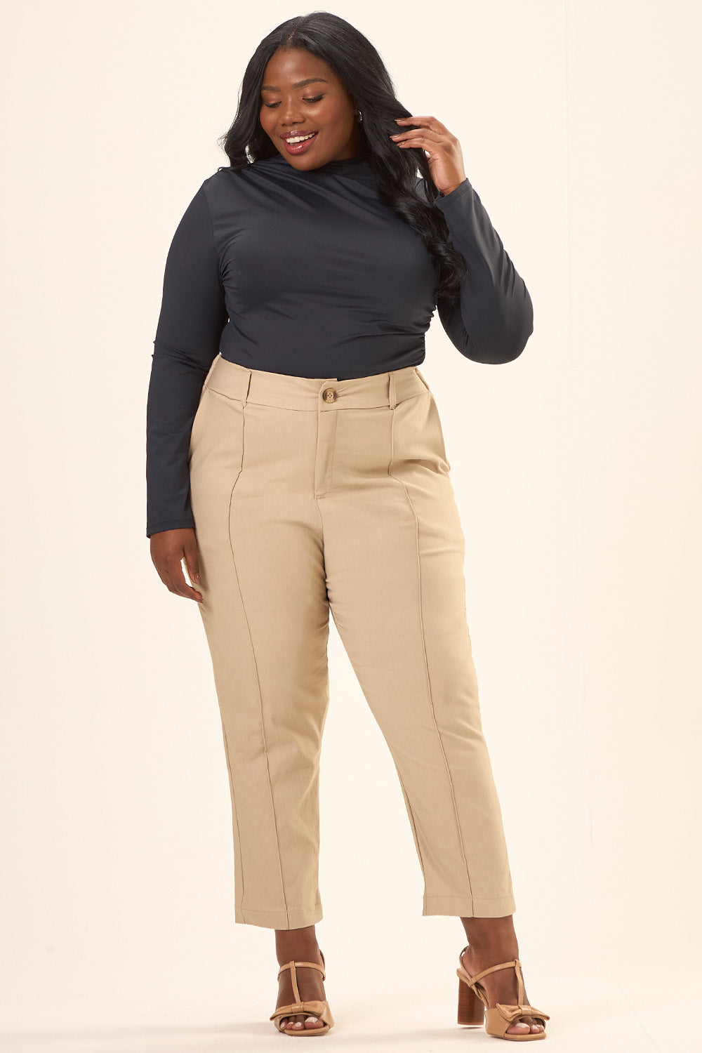 Calça Cenoura Plus Size Bengaline Sarjado Pienza Bege Cess