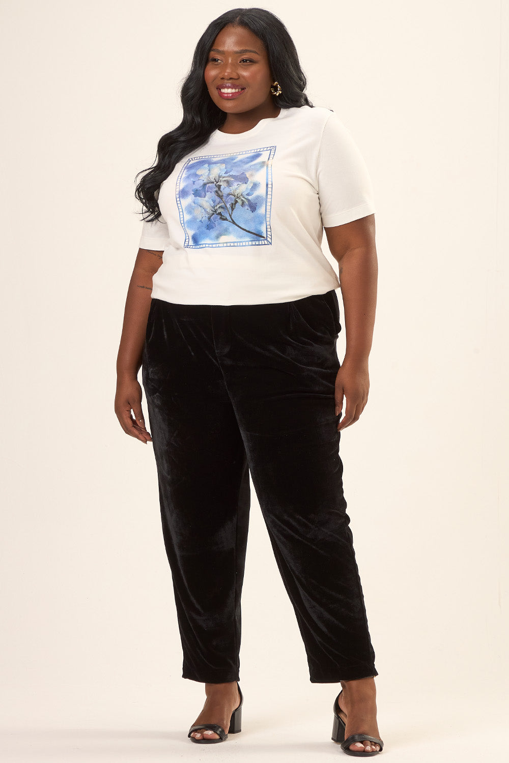 T-shirt Plus Size Lis Algodão Estampado Off White Cess
