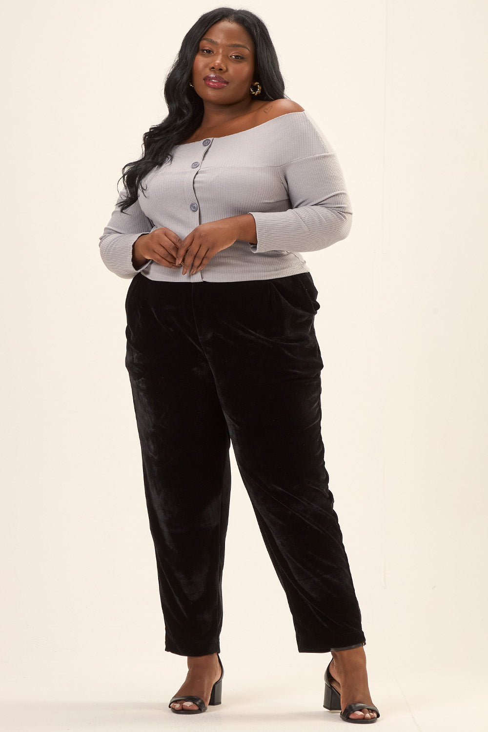 Blusa Ombro a Ombro Plus Size Canelado Hera Cinza Cess