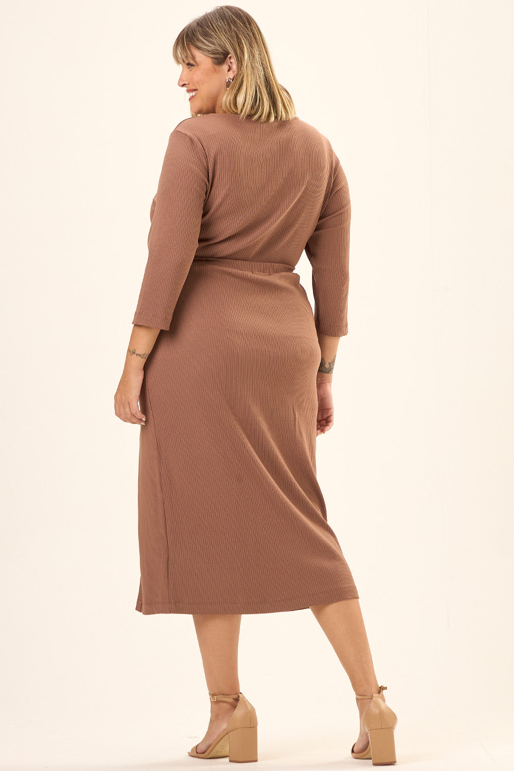 Blusa Mangas 7/8 Plus Size Canelado Colina Marrom Cess