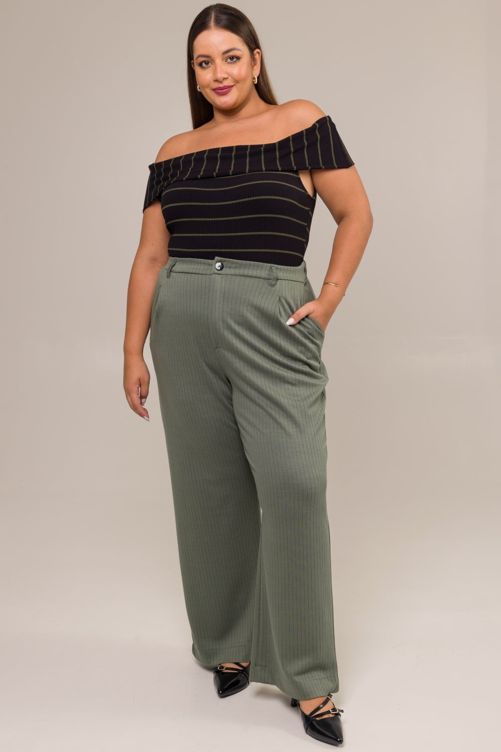 Calça de Alfaiataria Plus Size Jacquard Risca de Giz Acácia Verde Cess