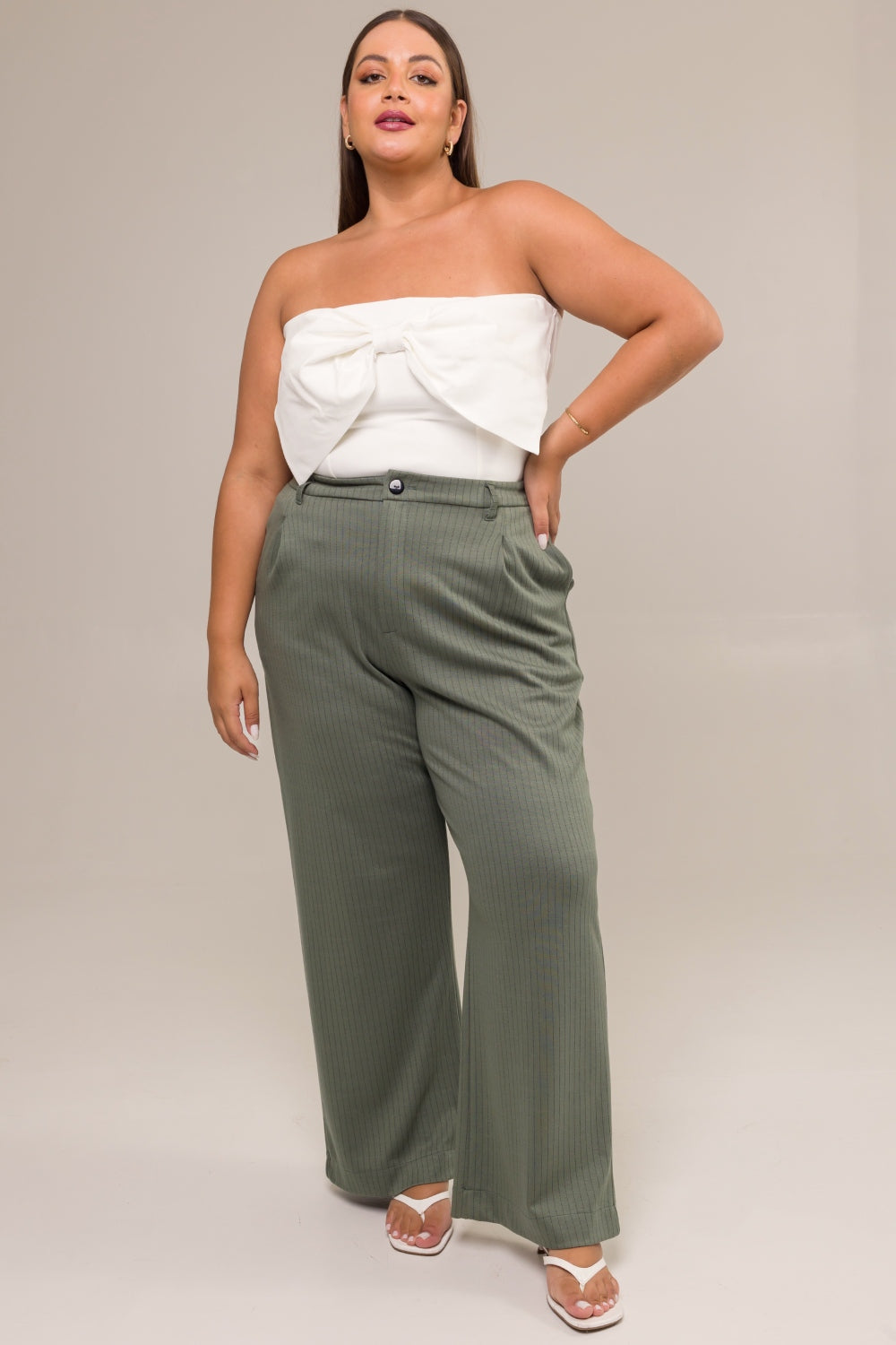 Calça de Alfaiataria Plus Size Jacquard Risca de Giz Acácia Verde Cess