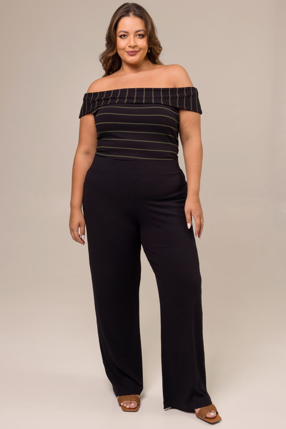 Calça Reta Plus Size Diana Canelada Preto Cess