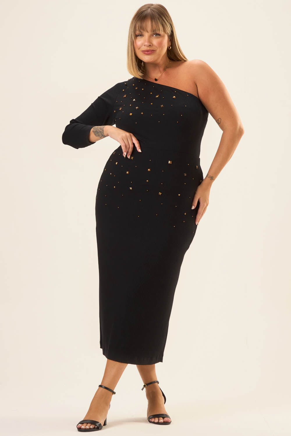 Blusa Plus Size Um Ombro Manga 7/8 com Apliques Alana Preto Cess