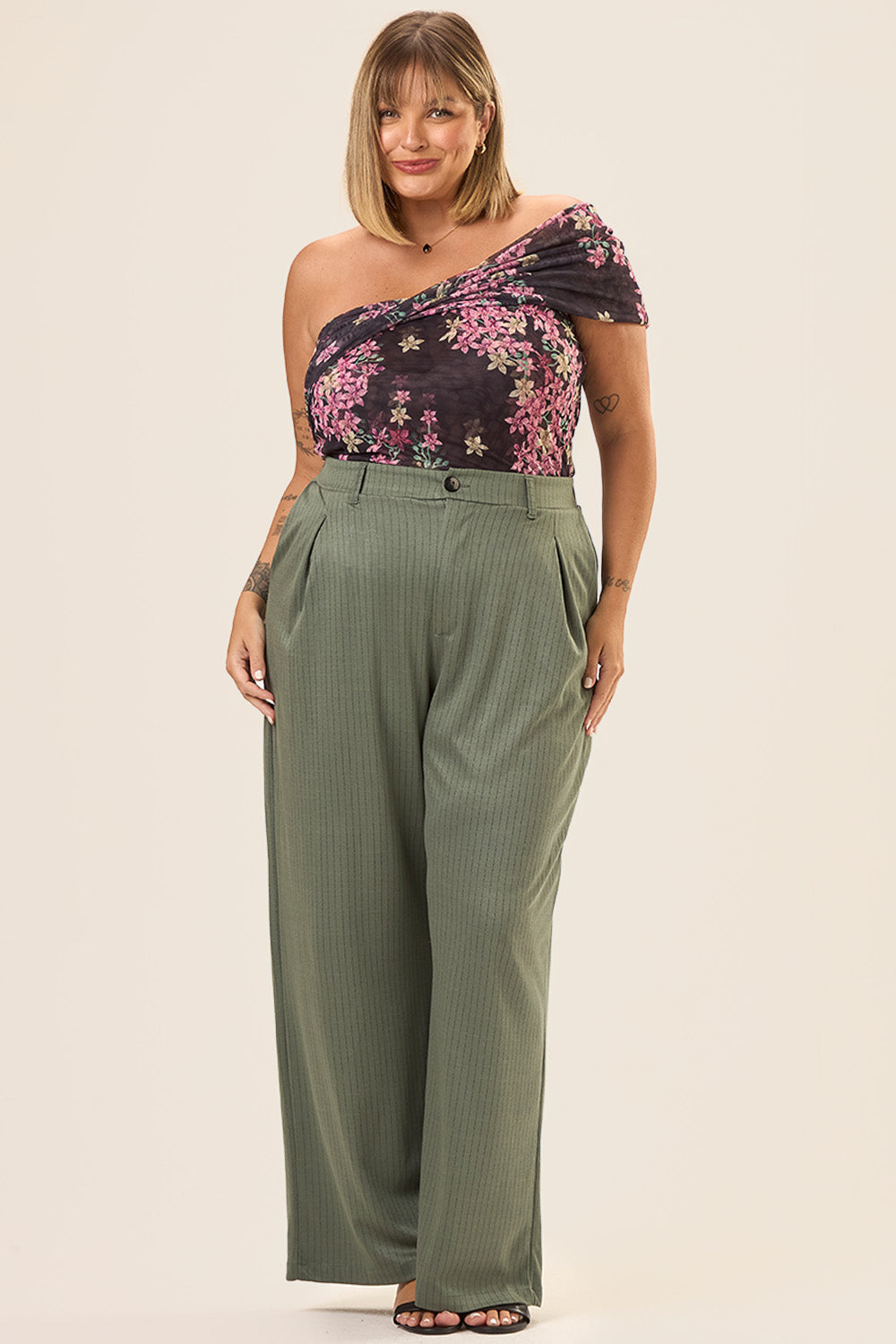 Blusa Um Ombro Só Plus Size Tule Estampado Ansellia Preto Cess