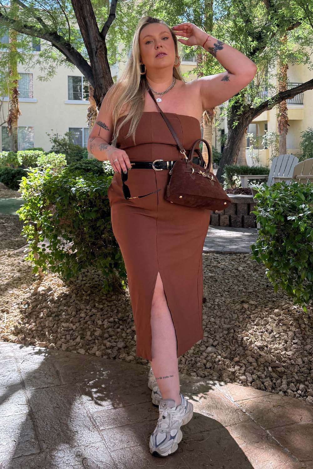 Saia Midi Plus Size Tecido Sarjado Pienza Marrom Cess