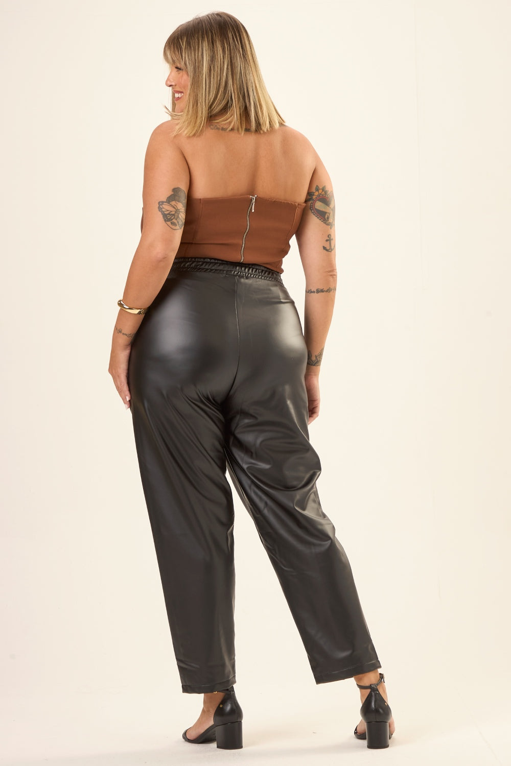 Calça Plus Size Rebeca PU Preto Cess