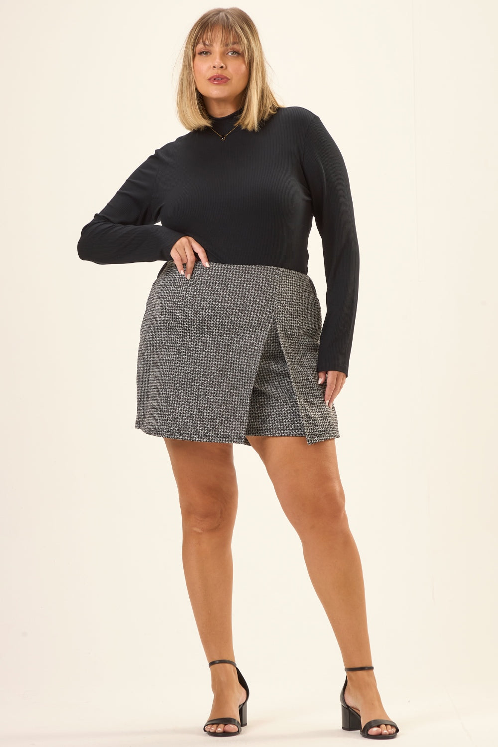 Blusa Plus Size Rachel Canelado Preto Cess