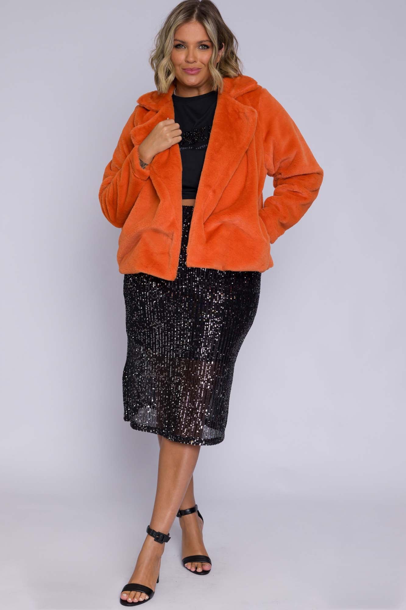 Casaco Plus Size Alícia Pelos Laranja Cess