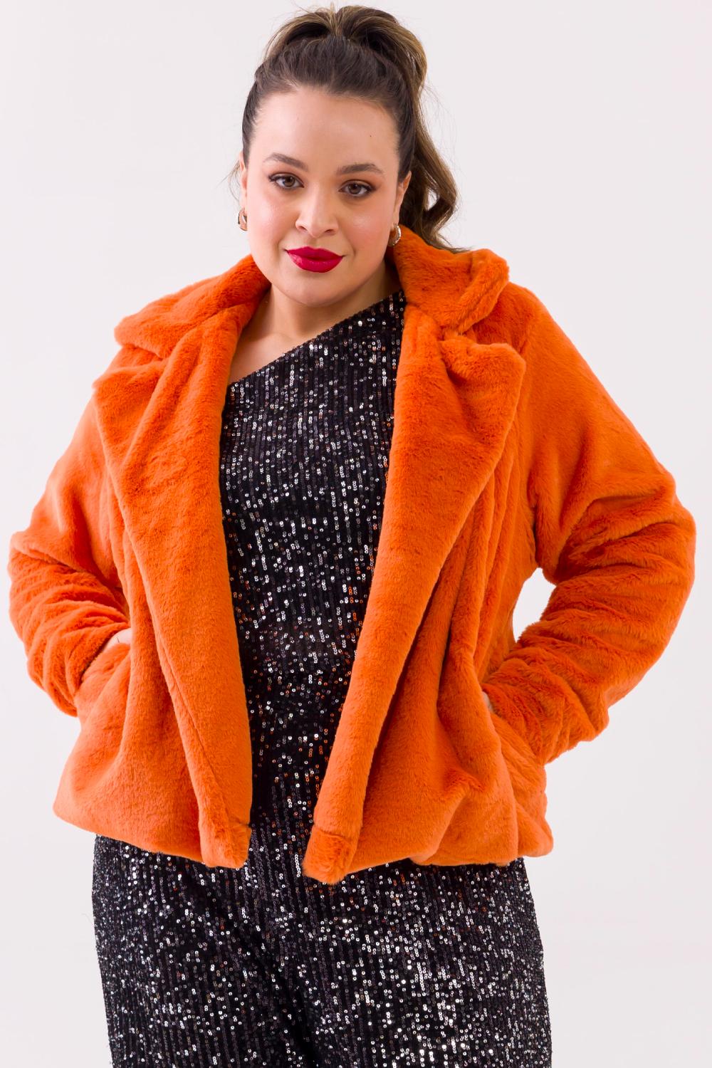 Casaco Plus Size Alícia Pelos Laranja Cess