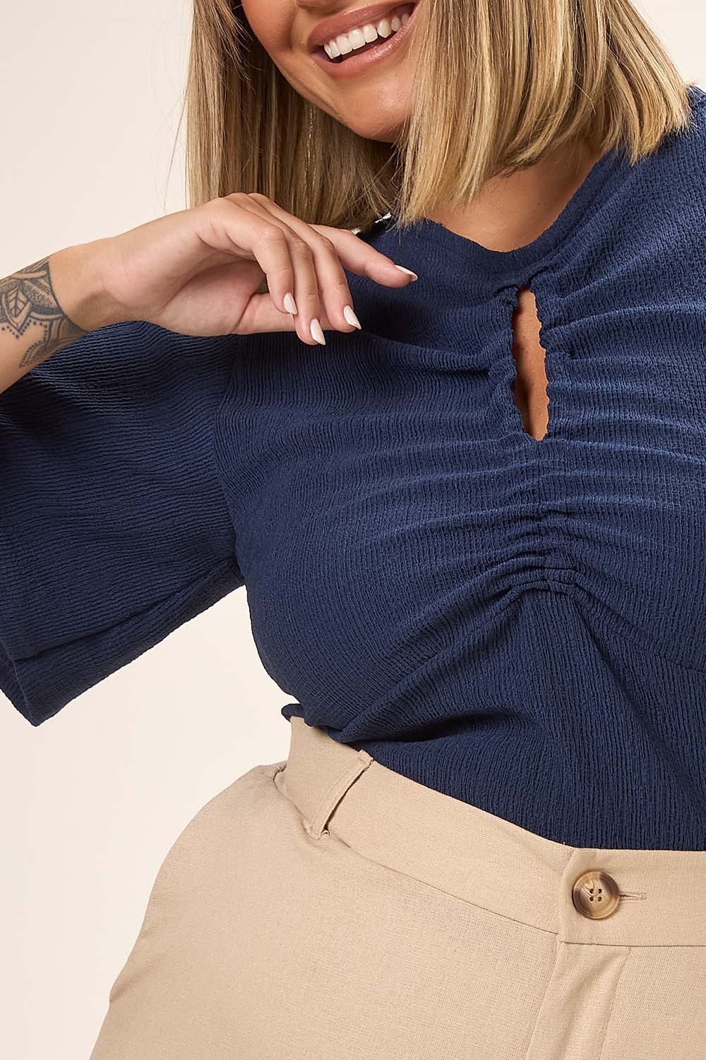 Blusa Com Gota Plus Size Malha Texturizada Galileo Azul Marinho Cess