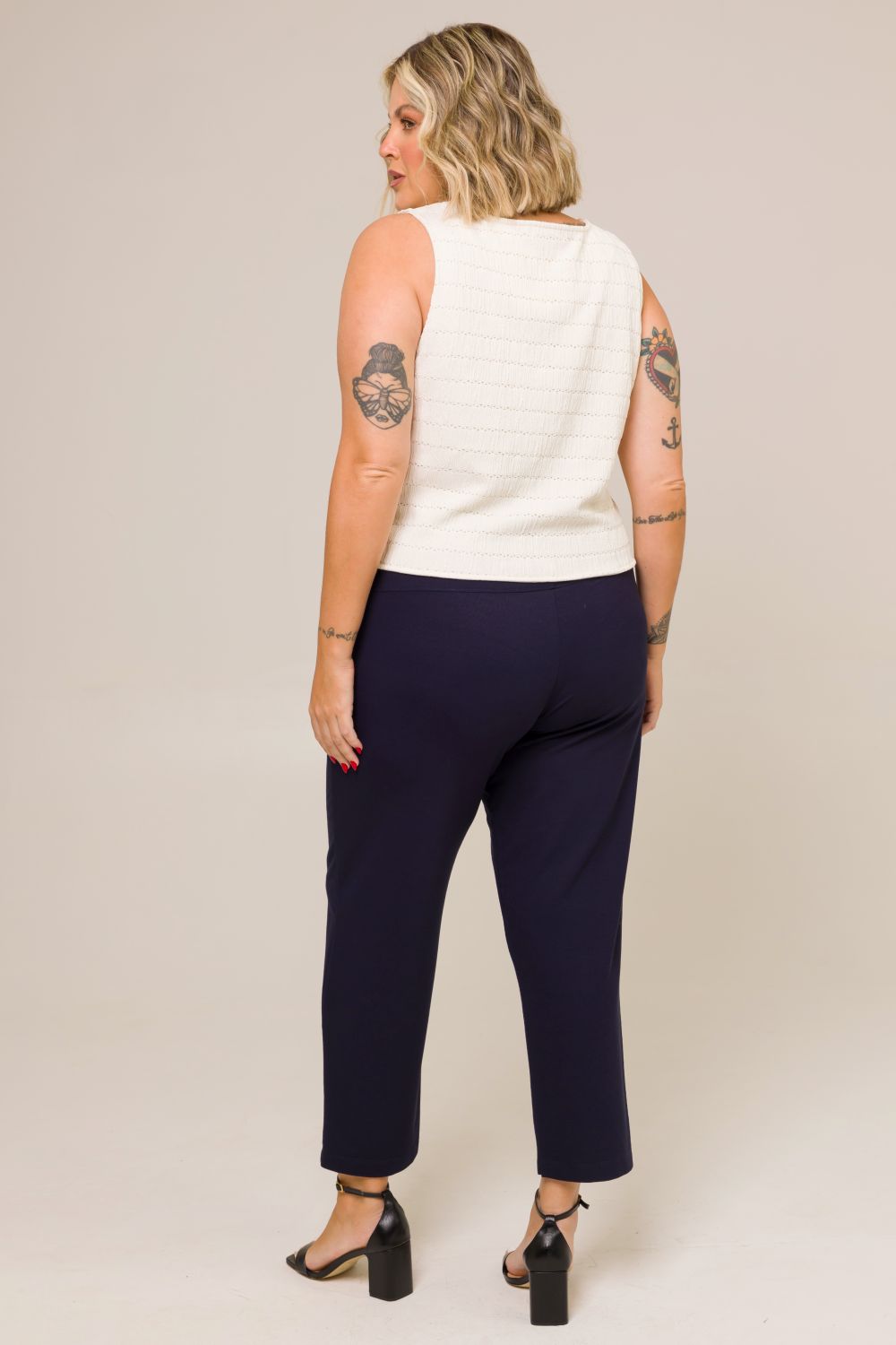 Colete Plus Size Cris Alfaiataria com Textura e Laise Off White Cess