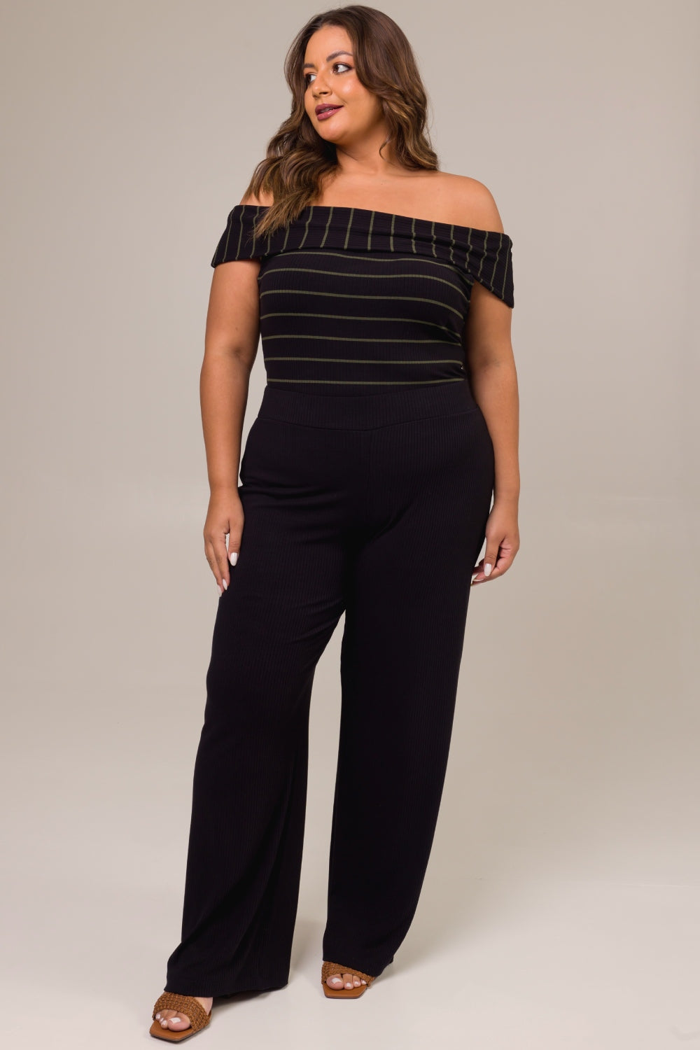 Blusa Plus Size Ombro a Ombro Canelada Diana Listrada Verde Preto Cess