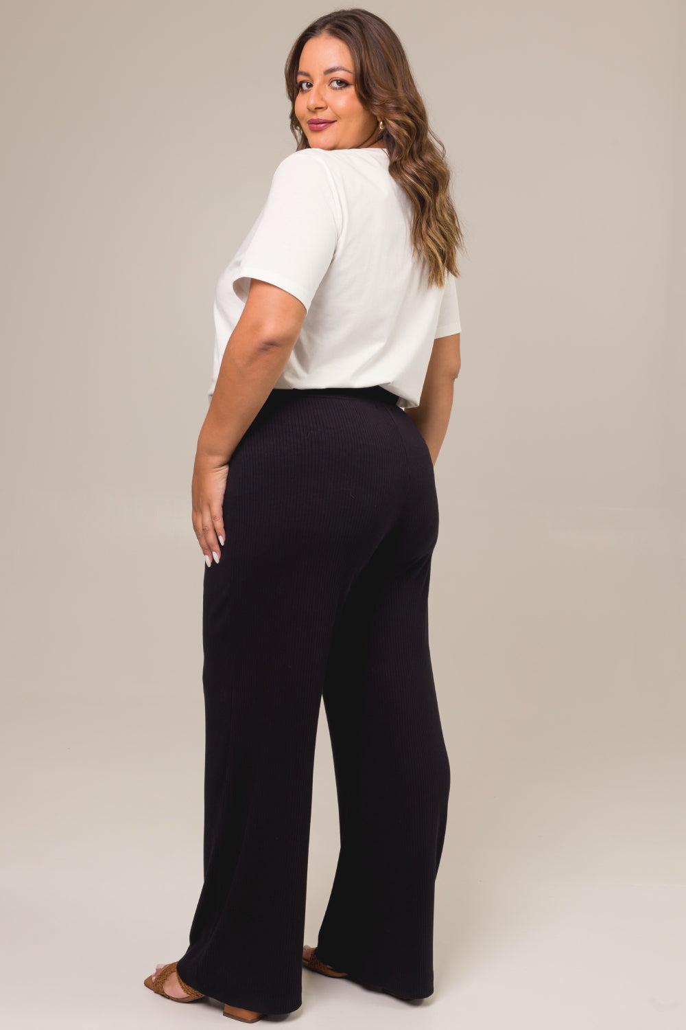 T-shirt Plus Size Próteas em Algodão Off-white Cess