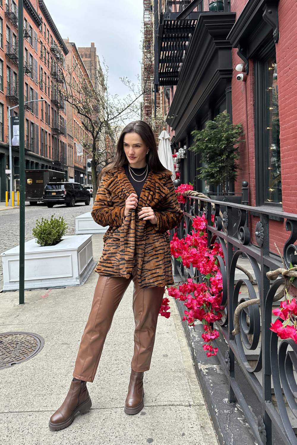 Casaco Plus Size Fluffy Animal Print Cess