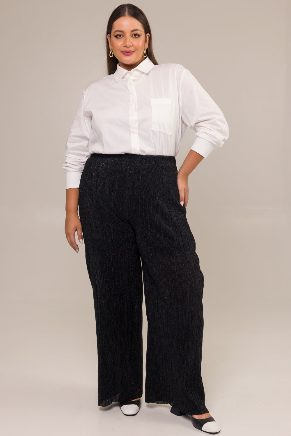 Calça Wide Leg Plus Size Plissada Petúnia Preta Cess
