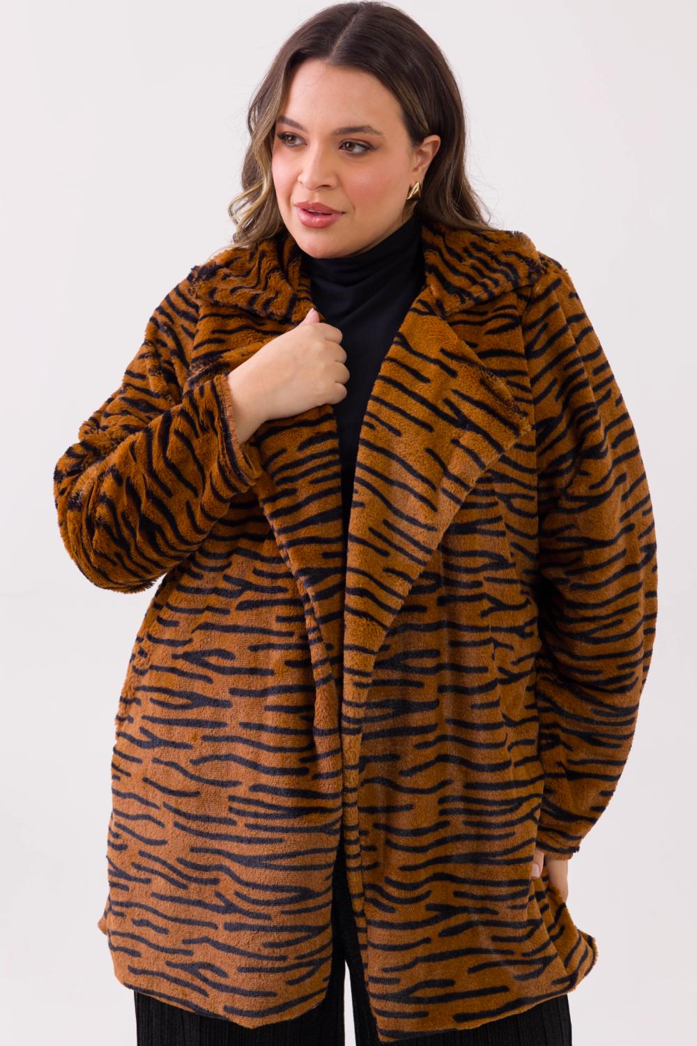 Casaco Plus Size Fluffy Animal Print Cess
