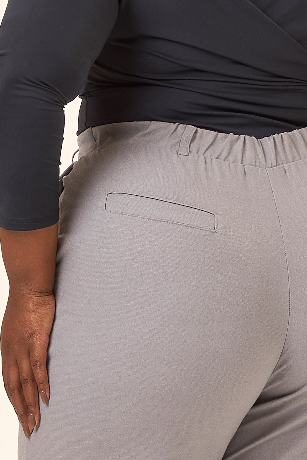 Calça Alfaiataria Plus Size Viscose com Linho Firenze Cinza Cess