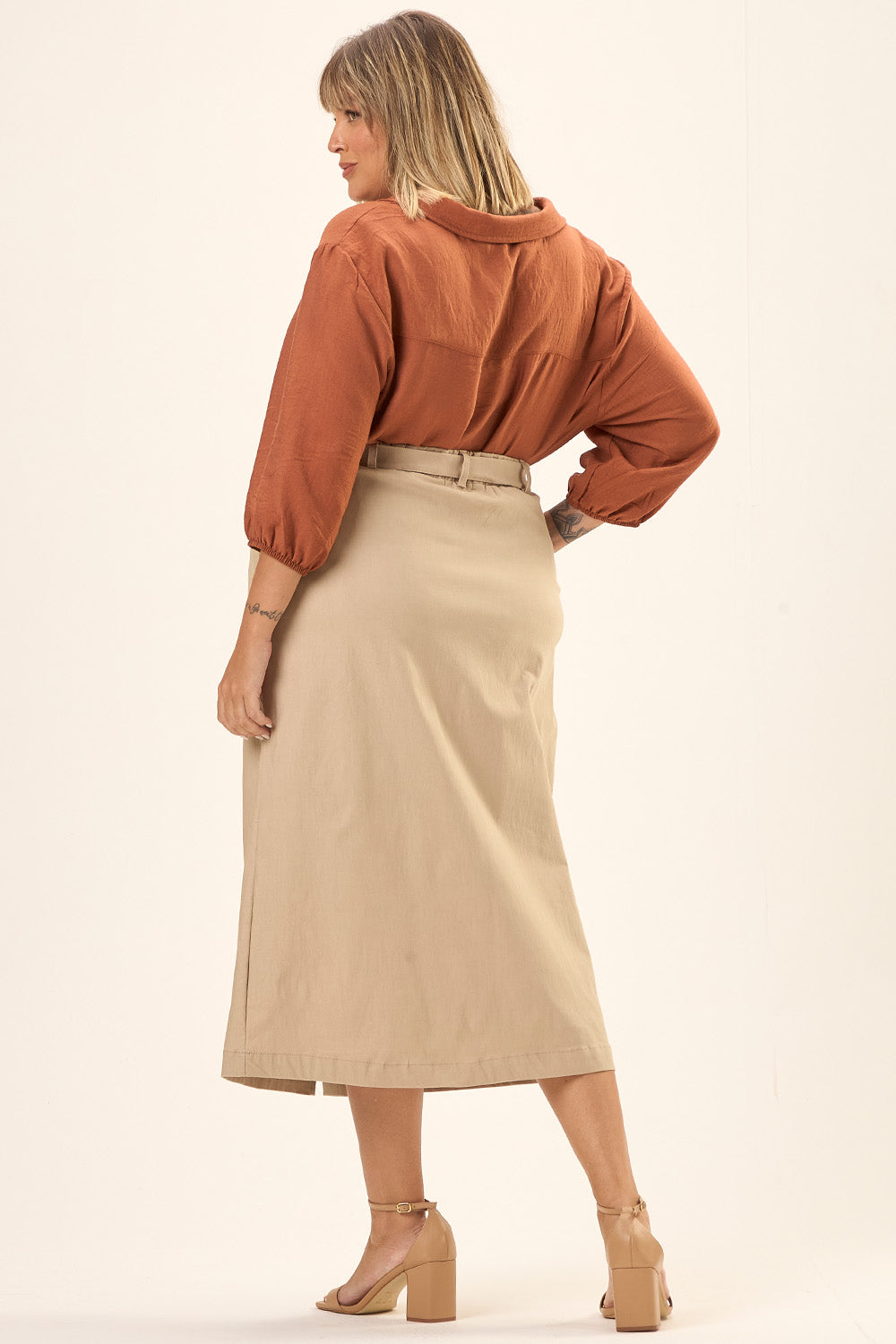 Saia Midi Plus Size Tecido Sarjado Pienza Bege Cess