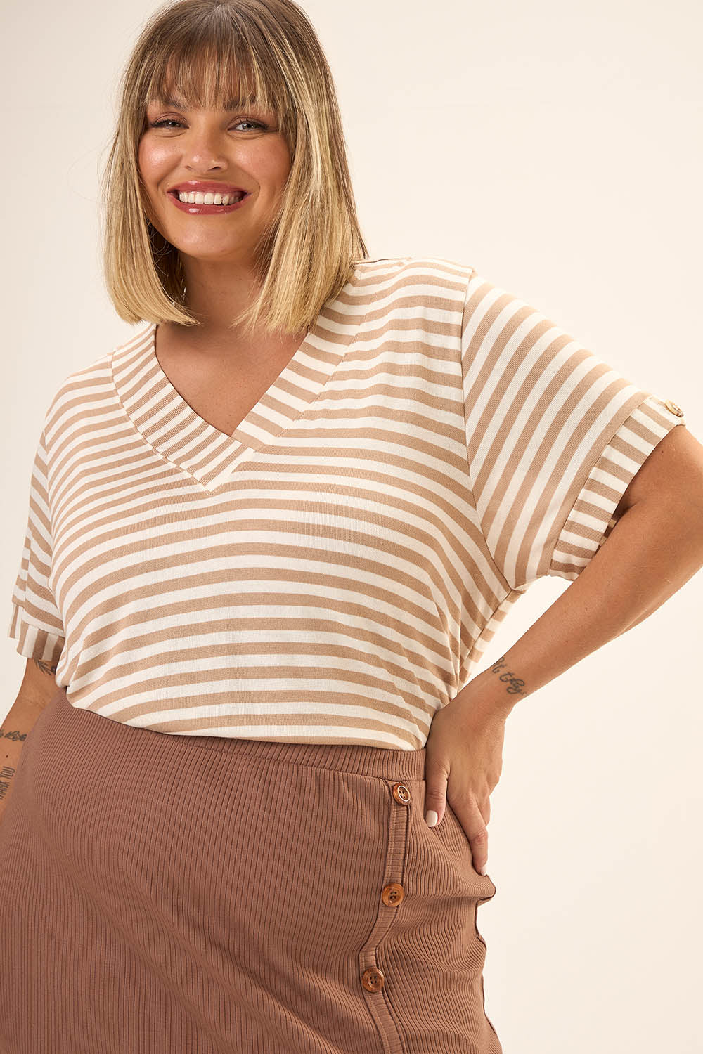 Blusa Decote V Plus Size Pienza Tricot Listrado Cess
