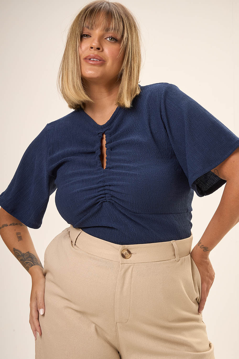 Blusa Com Gota Plus Size Malha Texturizada Galileo Azul Marinho Cess