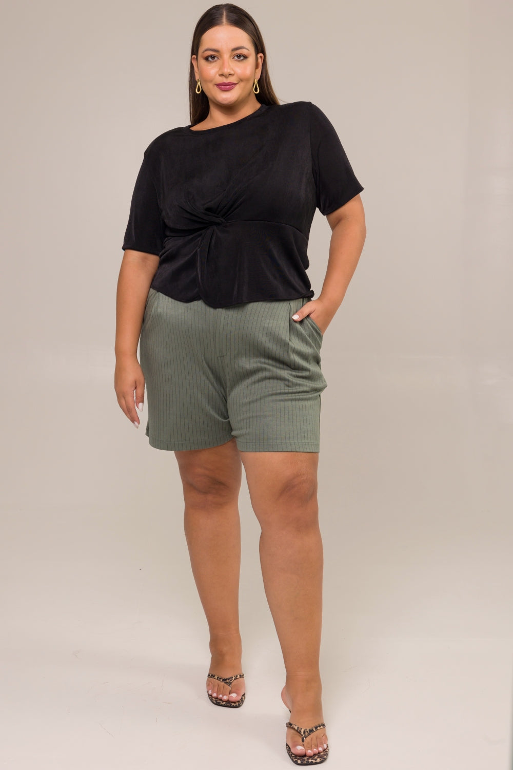Blusa Plus Size Malha Texturizada Acetinada Niara Preto Cess