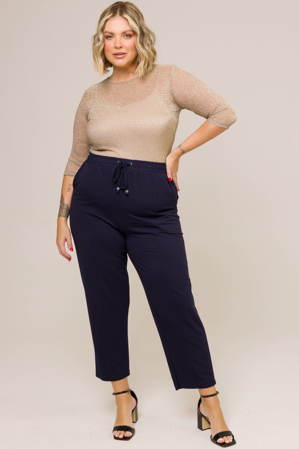 Blusa Plus Size em Tule com Brilho Lia Bege Cess