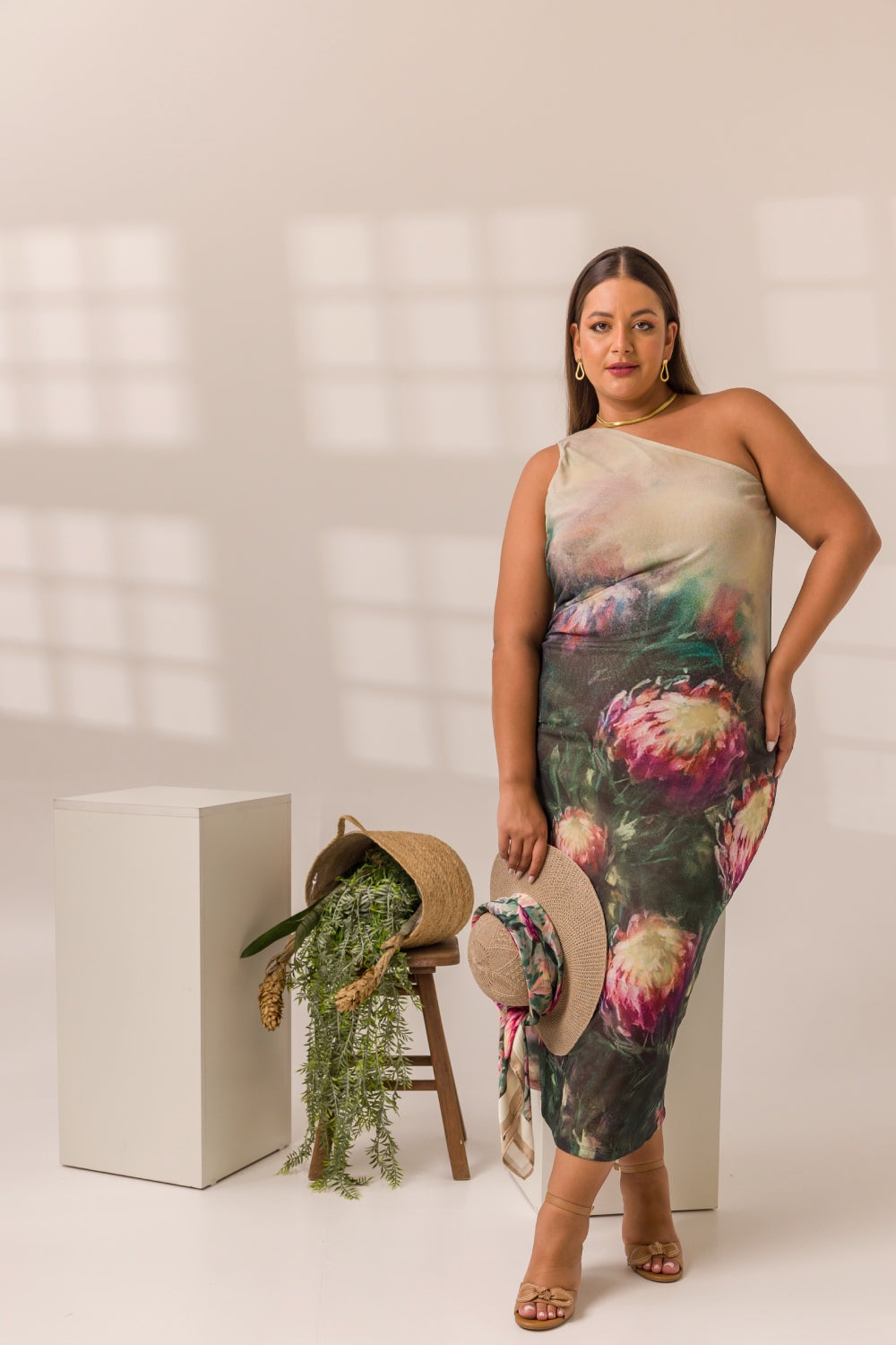 Vestido Midi Um Ombro Plus Size Tule Estampado Proteas Cess