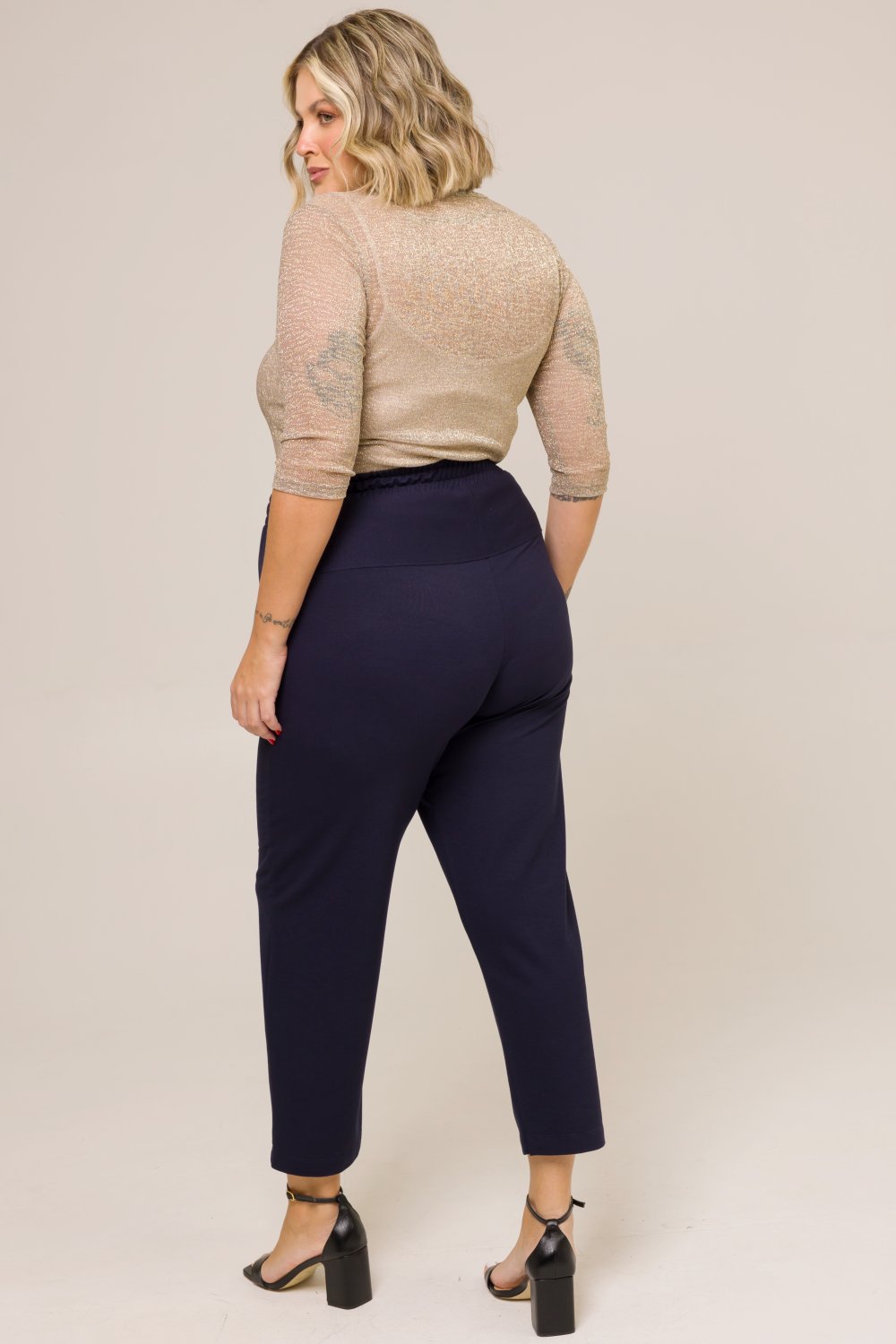 Blusa Plus Size em Tule com Brilho Lia Bege Cess