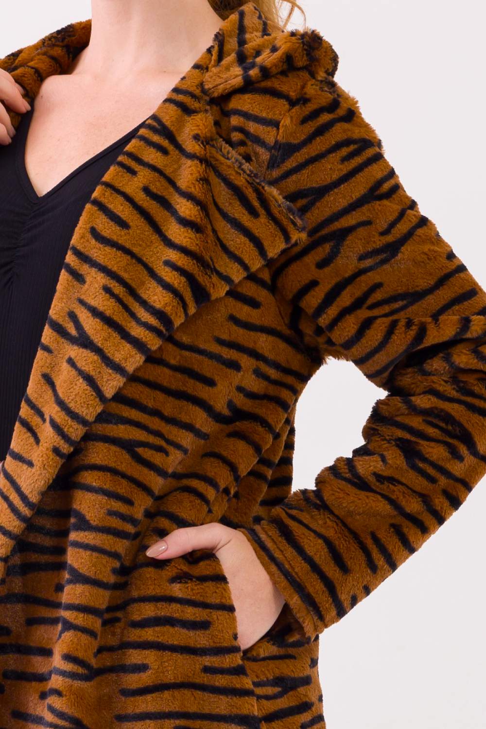 Casaco Plus Size Fluffy Animal Print Cess